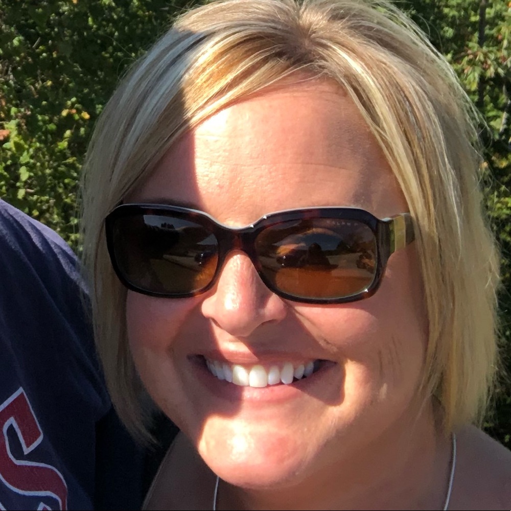 Meet your Posher, Kelly